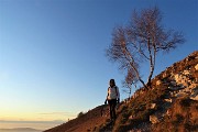 73 Ci abbassiamo nella calda luce del tramonto